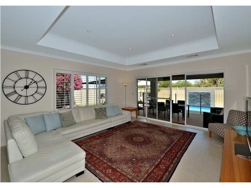 6 Nannup Close, Dawesville WA 6211