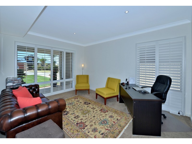 6 Nannup Close, Dawesville WA 6211