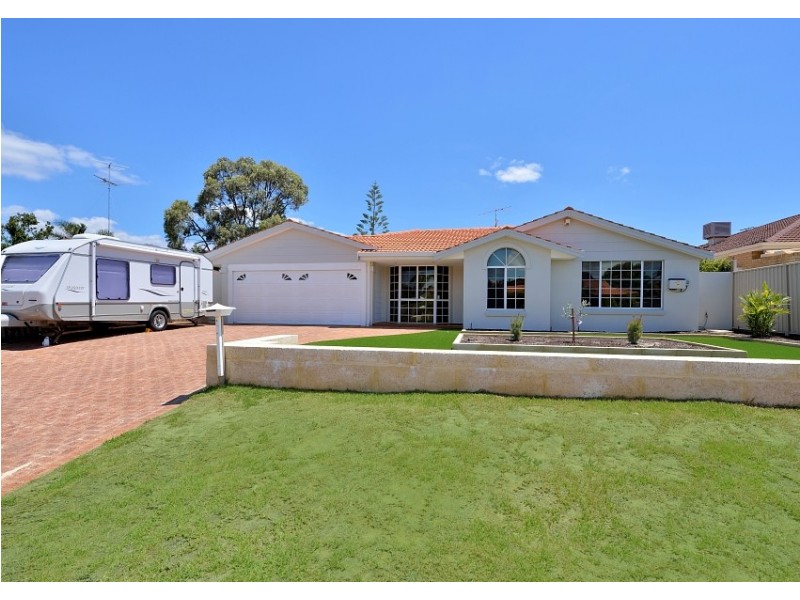 23 Silvertop Avenue, Halls Head WA 6210