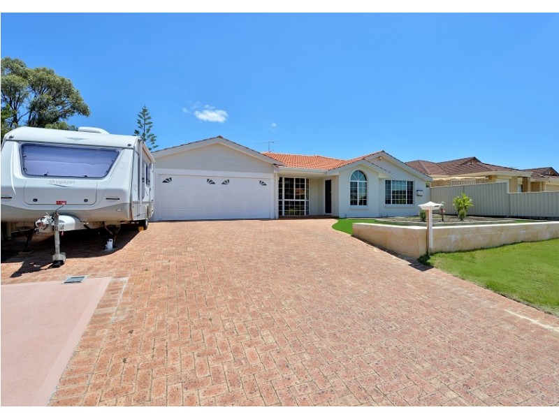 23 Silvertop Avenue, Halls Head WA 6210