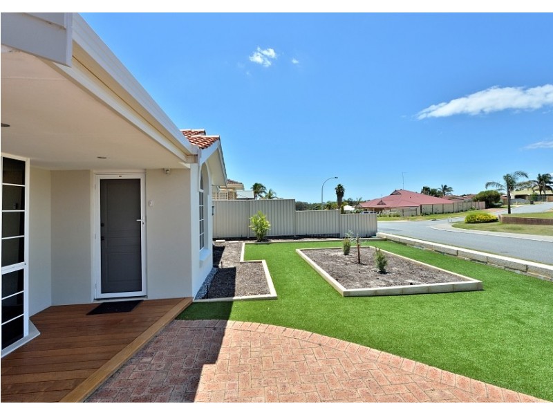 23 Silvertop Avenue, Halls Head WA 6210