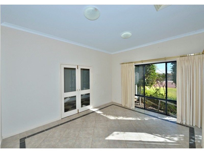 17 Conservation Loop, Erskine WA 6210