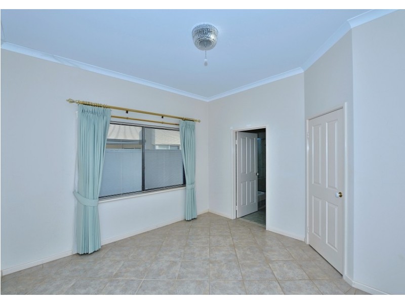 17 Conservation Loop, Erskine WA 6210