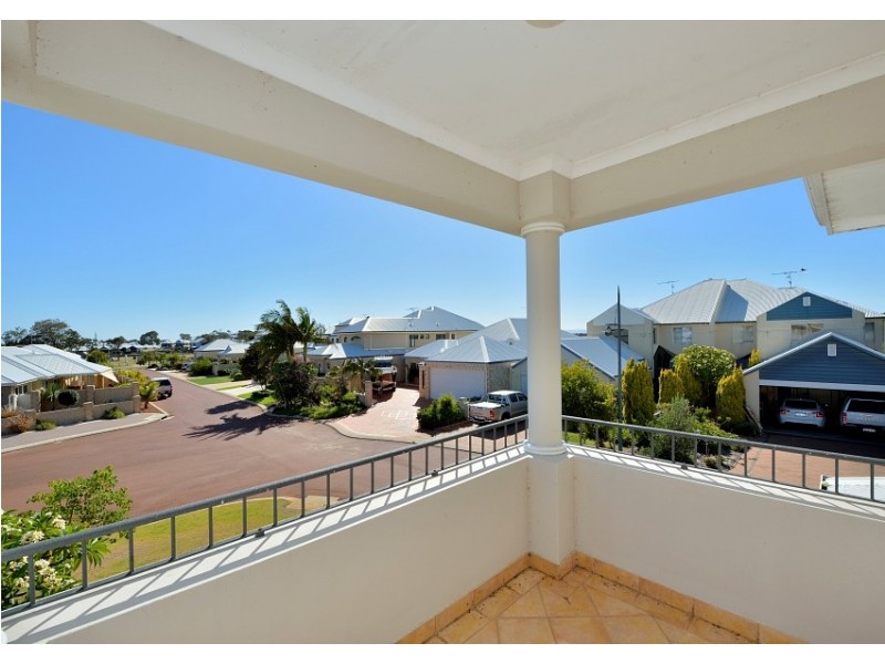 17 Conservation Loop, Erskine WA 6210