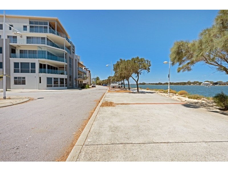 1/11 Galileo Loop, Mandurah WA 6210