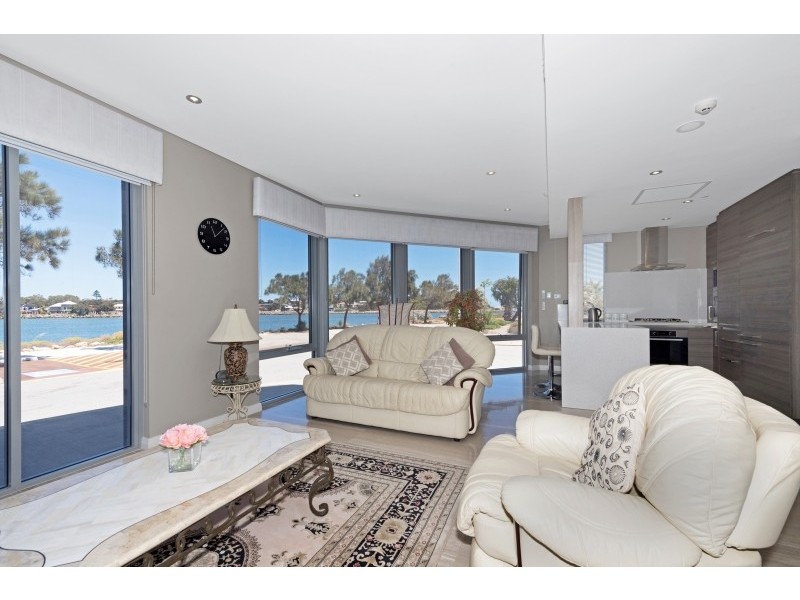 1/11 Galileo Loop, Mandurah WA 6210