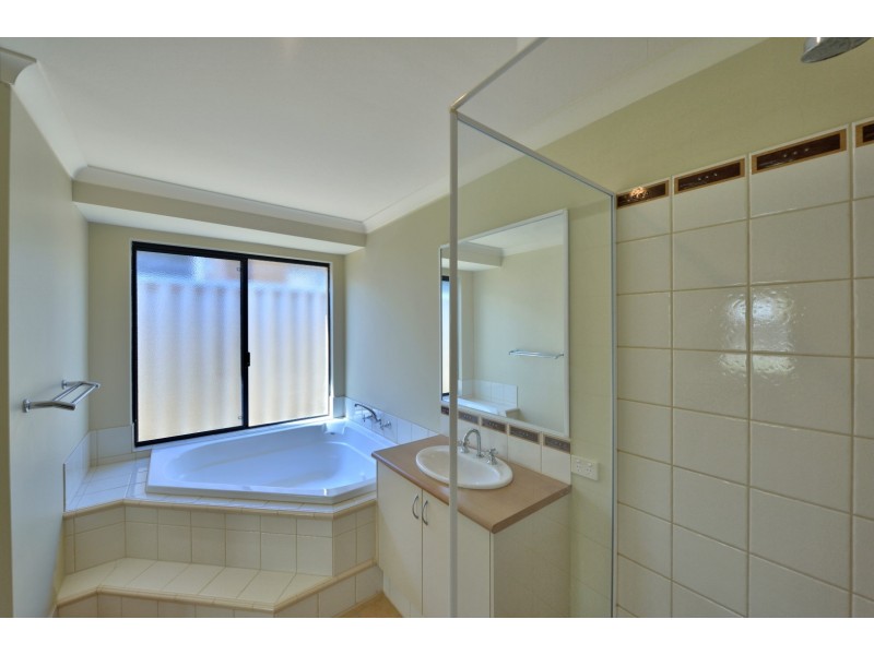 7 Roma Court, Dawesville WA 6211