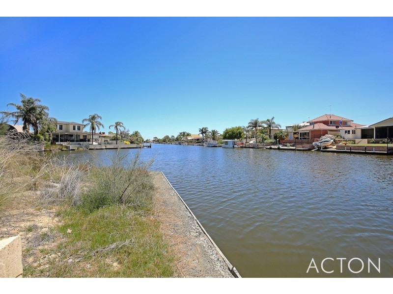 17 Oomoo Place, South Yunderup WA 6208