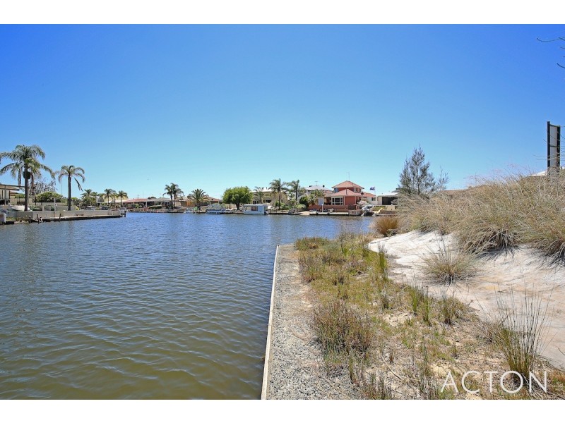 17 Oomoo Place, South Yunderup WA 6208