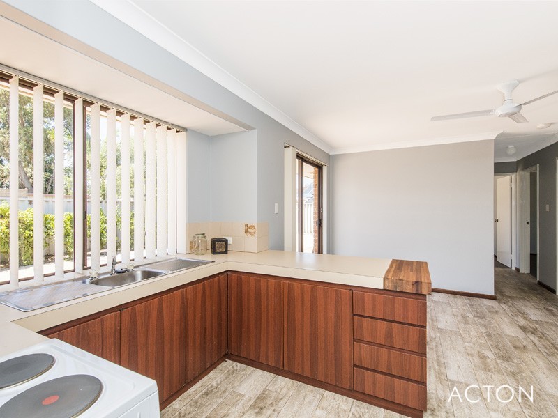 114b McLarty Road, Halls Head WA 6210