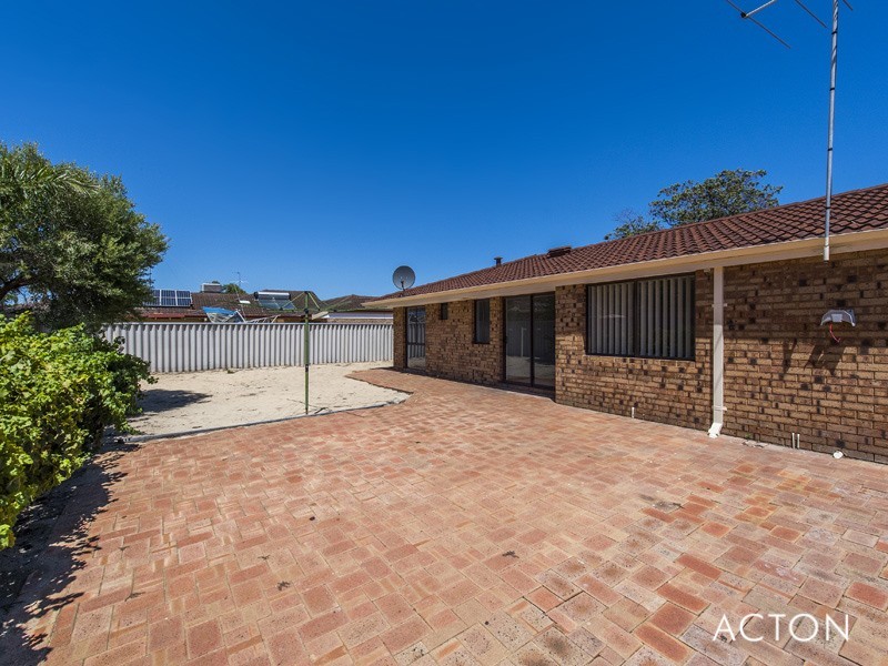 114b McLarty Road, Halls Head WA 6210