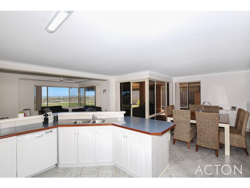 50 Ronsard Drive, San Remo WA 6210