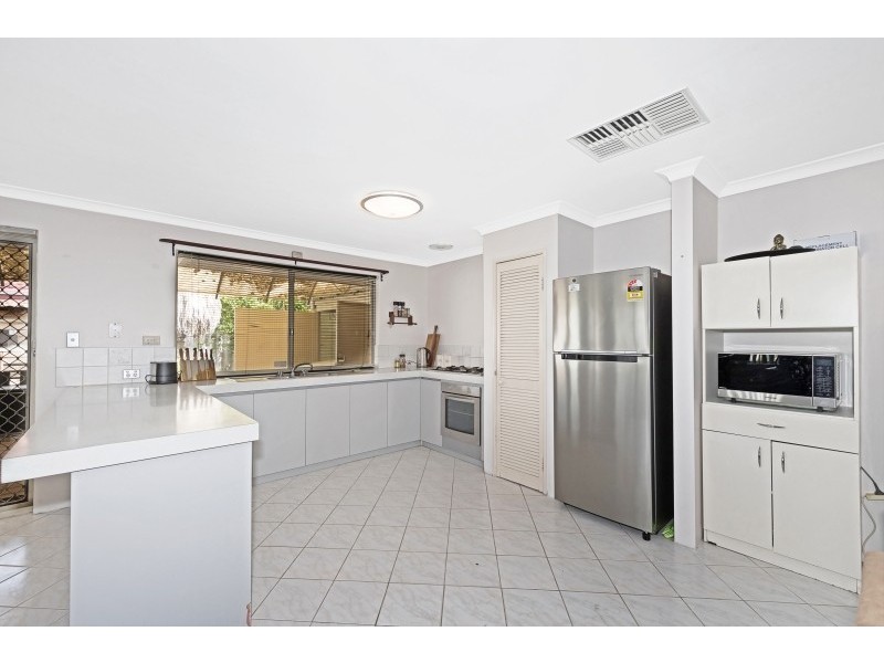 31 Bedingfeld Road, Greenfields WA 6210