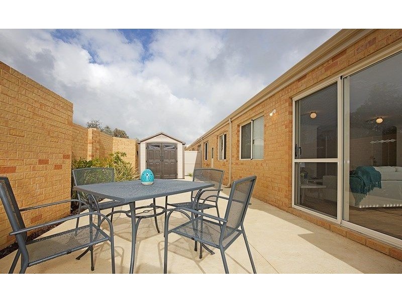 22 Kwella Entrance, Greenfields WA 6210