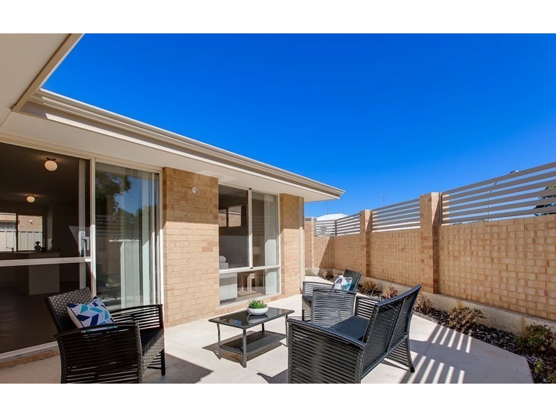 22 Kwella Entrance, Greenfields WA 6210