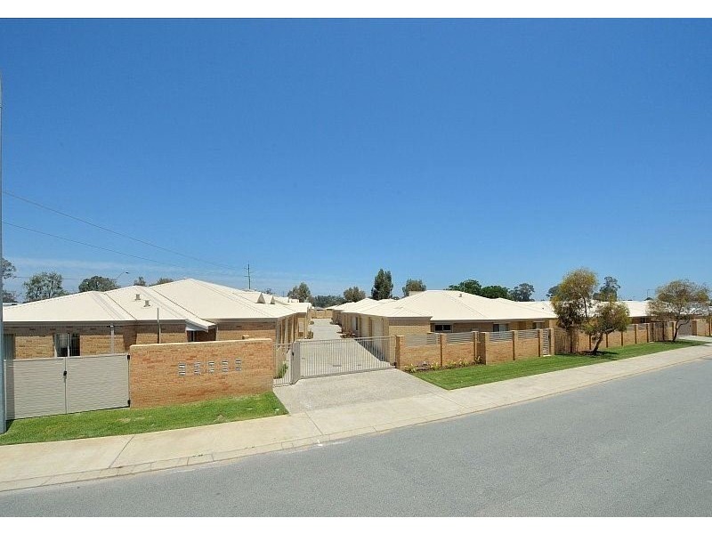 22 Kwella Entrance, Greenfields WA 6210