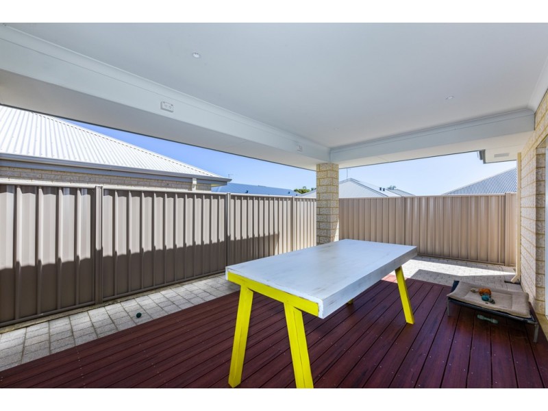 11 Wentworth Heights, Meadow Springs WA 6210