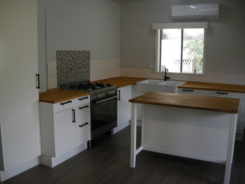 25 Wanjeep Street, Coodanup WA 6210