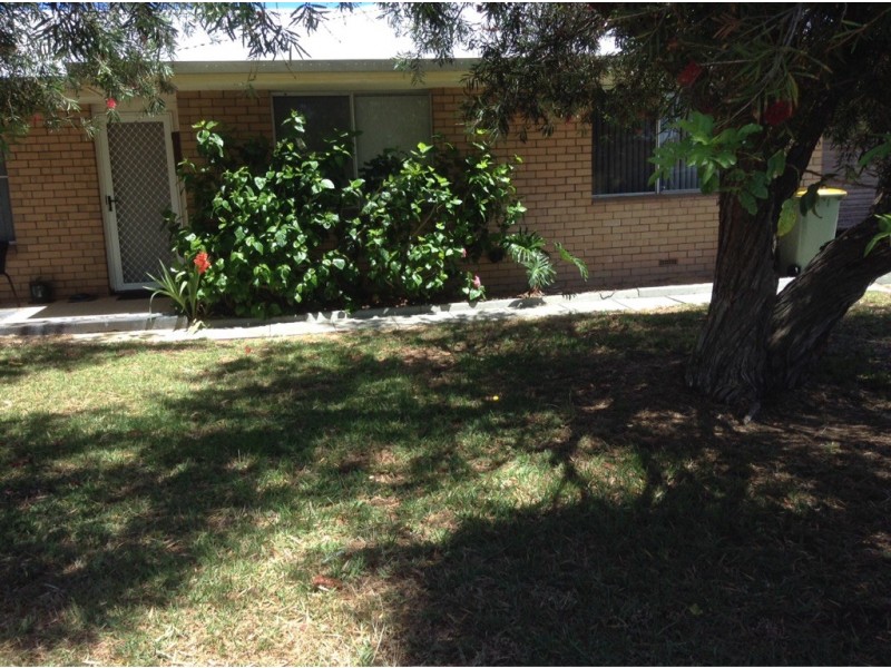 18 Sharland Street, Halls Head WA 6210