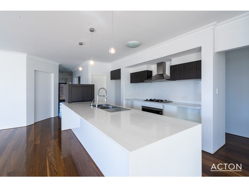 13 Kirkland Way, Meadow Springs WA 6210