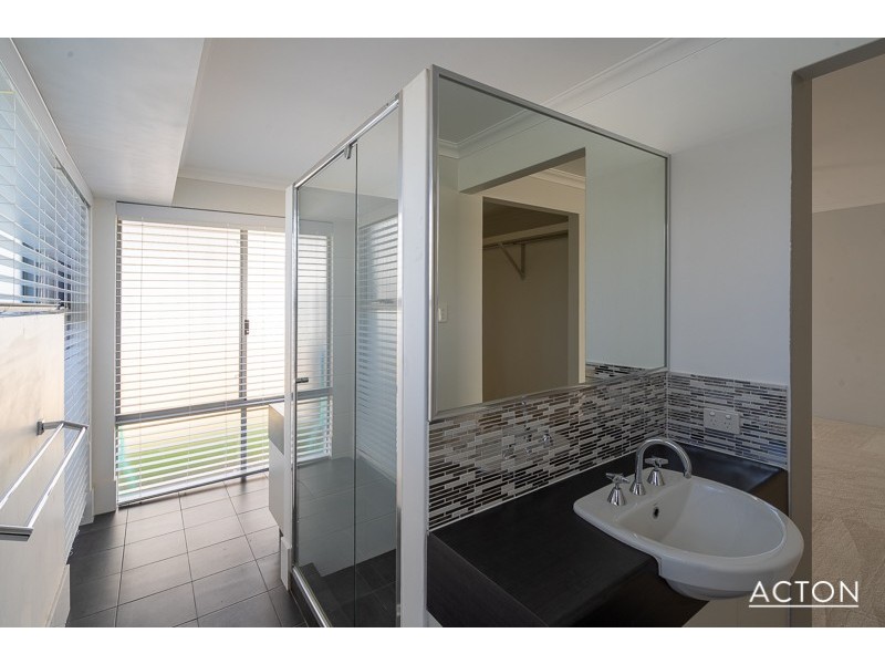 13 Kirkland Way, Meadow Springs WA 6210