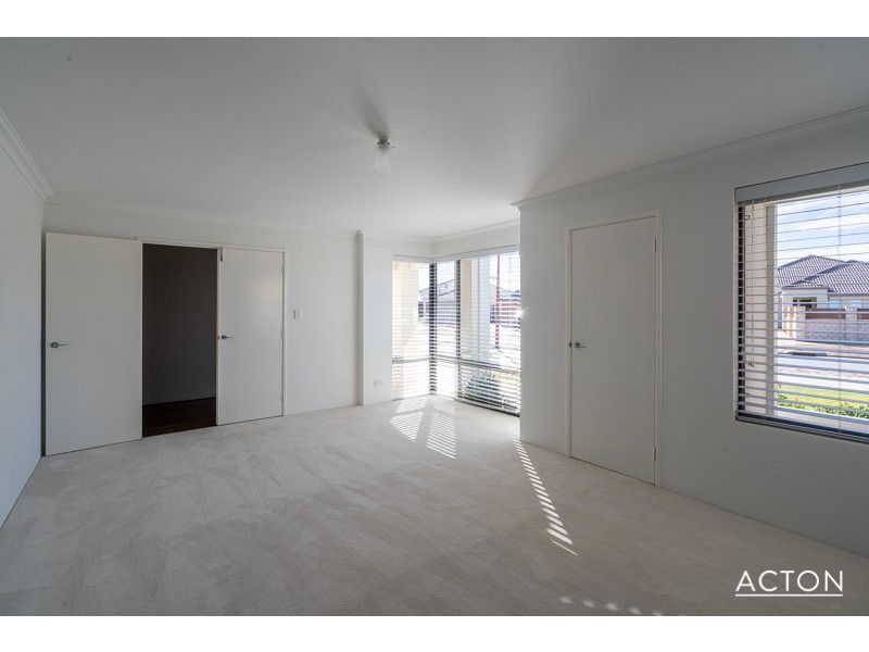 13 Kirkland Way, Meadow Springs WA 6210