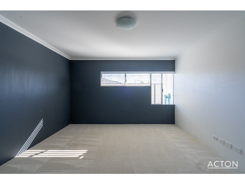 13 Kirkland Way, Meadow Springs WA 6210