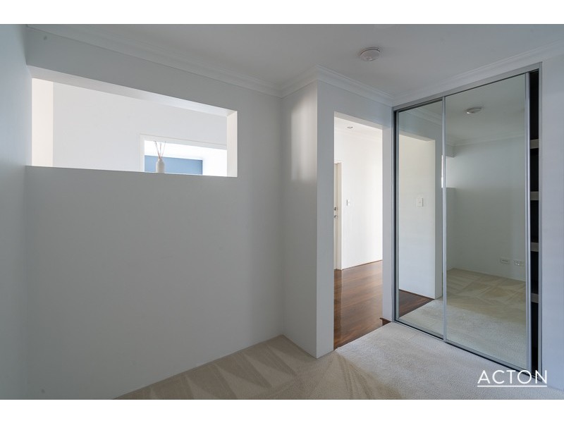 13 Kirkland Way, Meadow Springs WA 6210