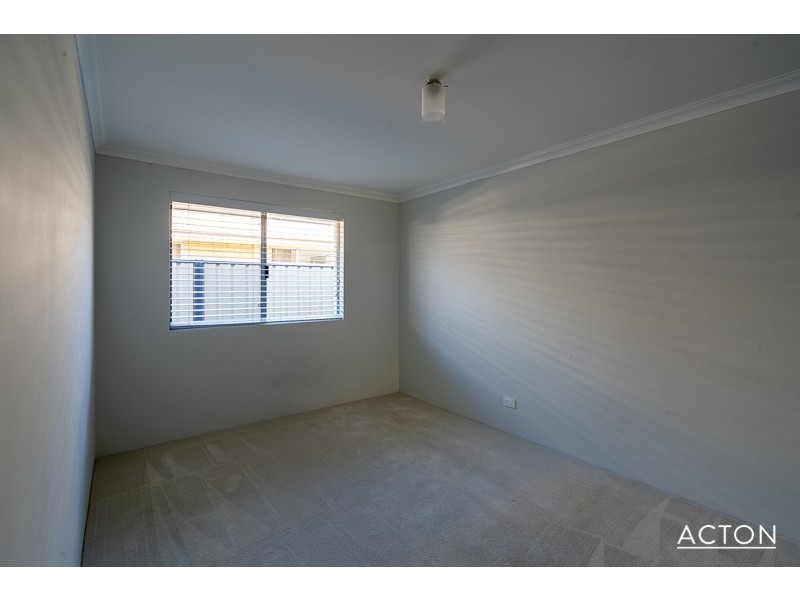 13 Kirkland Way, Meadow Springs WA 6210