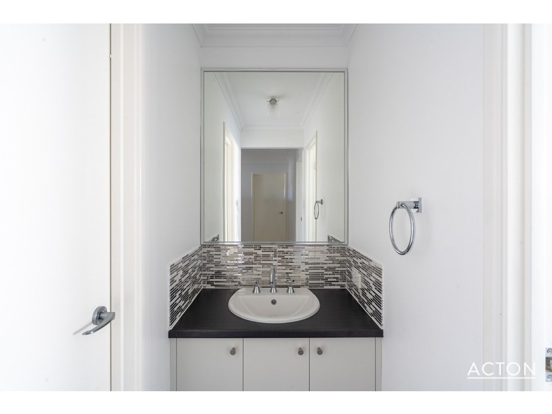 13 Kirkland Way, Meadow Springs WA 6210