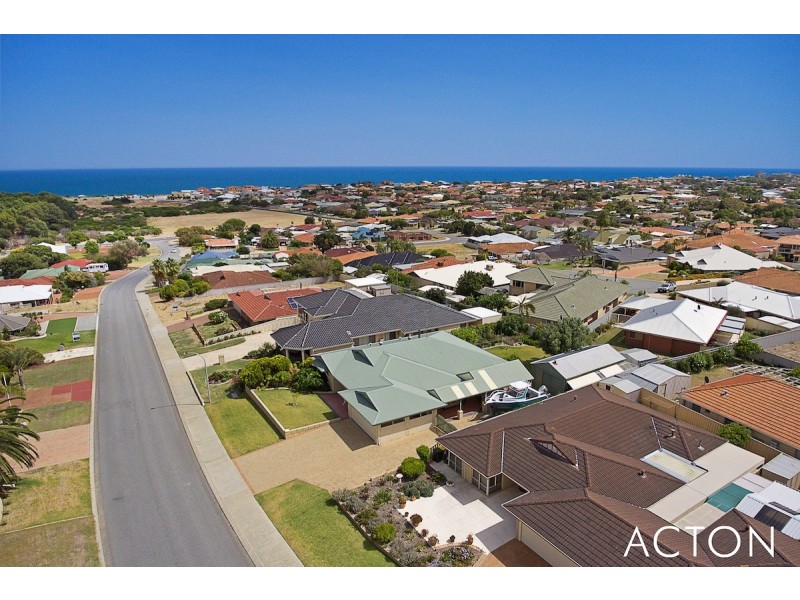 19 Jacana Way, Halls Head WA 6210