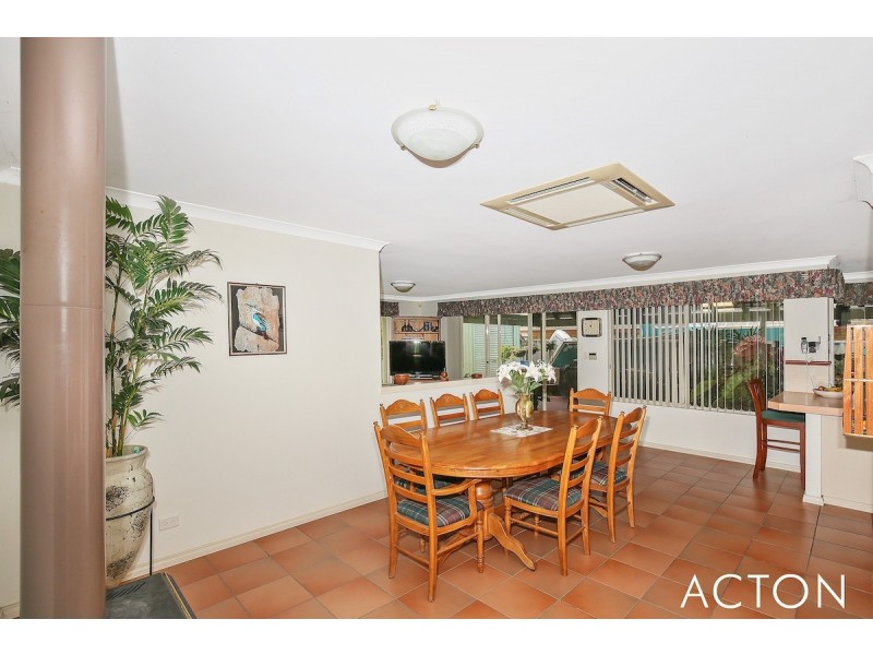 19 Jacana Way, Halls Head WA 6210