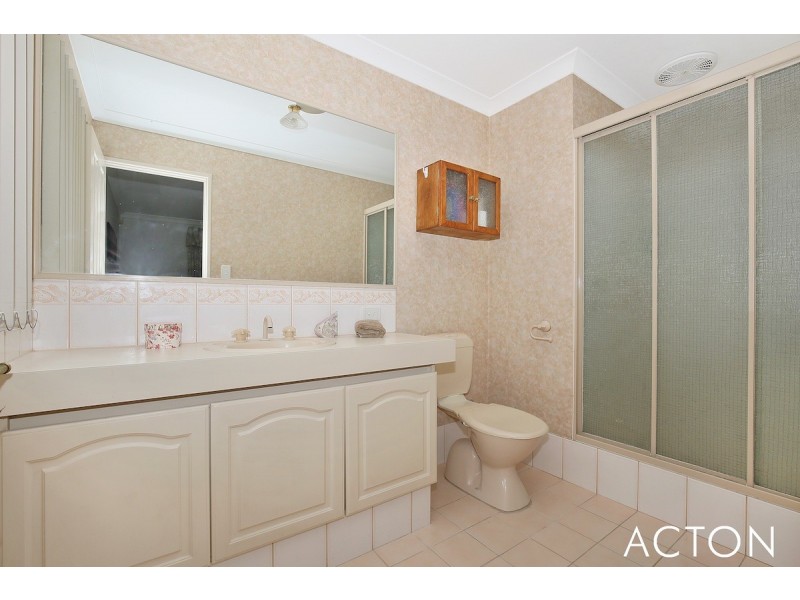 19 Jacana Way, Halls Head WA 6210