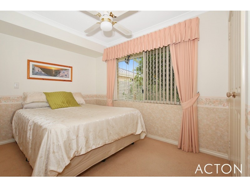 19 Jacana Way, Halls Head WA 6210