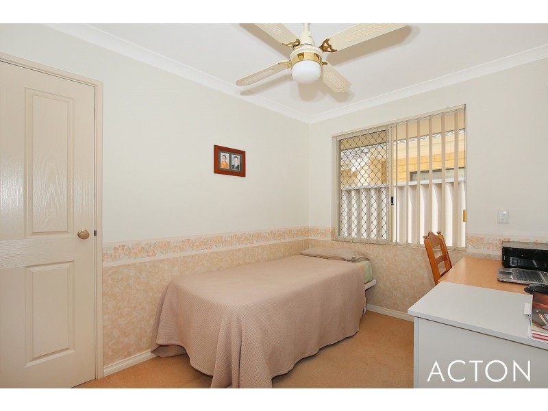 19 Jacana Way, Halls Head WA 6210