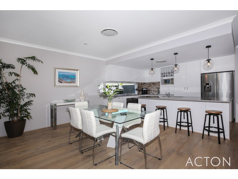 35 Europa Place, Dudley Park WA 6210