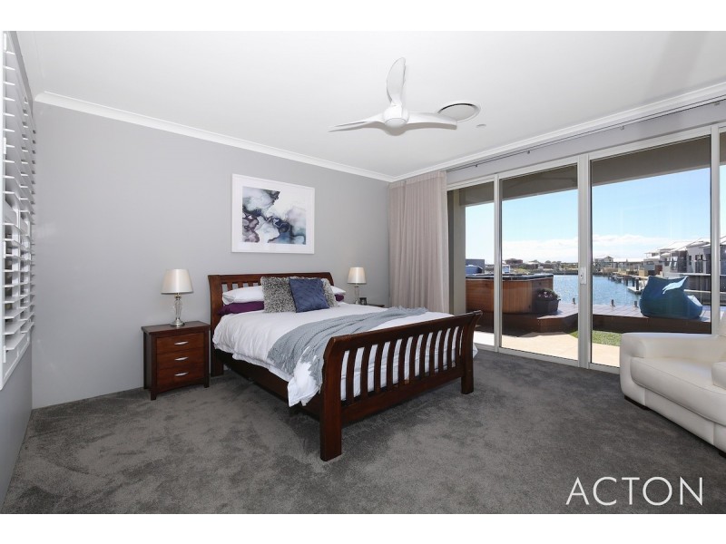 35 Europa Place, Dudley Park WA 6210