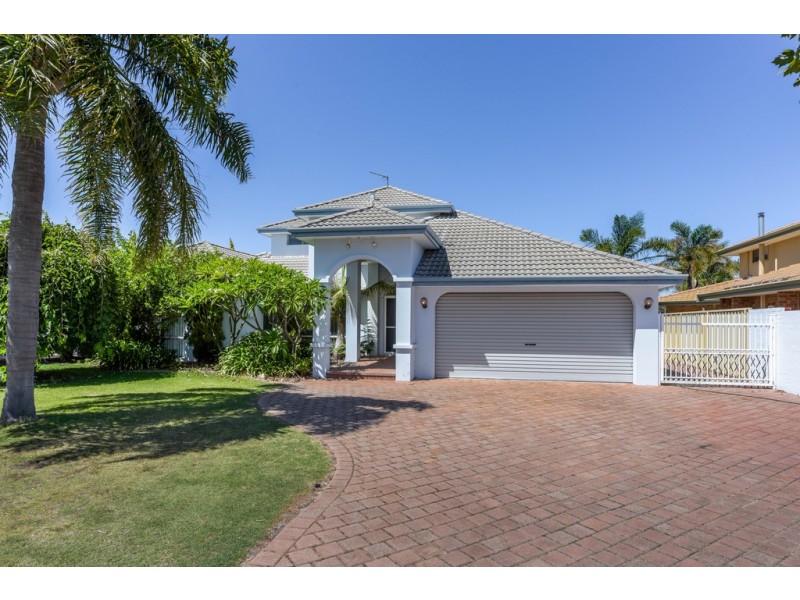 35 Warren Place, Dudley Park WA 6210