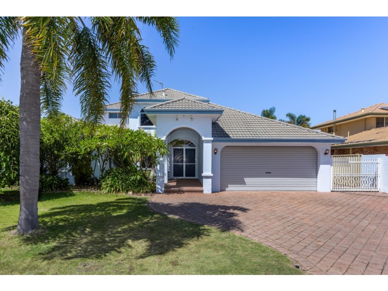 35 Warren Place, Dudley Park WA 6210