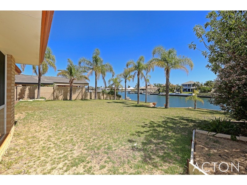 26 Waterside Drive, Dudley Park WA 6210