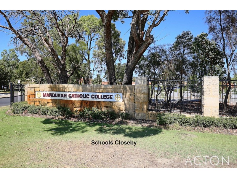 26 Waterside Drive, Dudley Park WA 6210