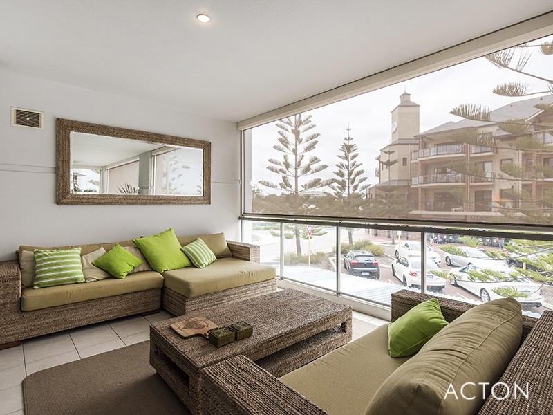 10/1 Breakwater Parade, Mandurah WA 6210