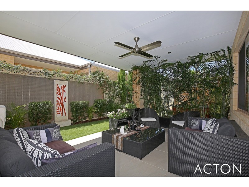 10 Dotterel Drive, Dudley Park WA 6210