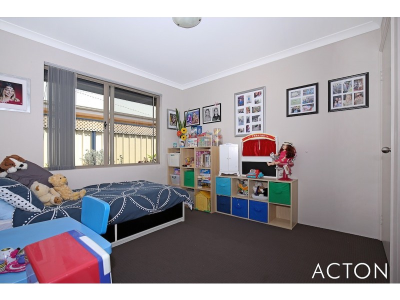 10 Dotterel Drive, Dudley Park WA 6210