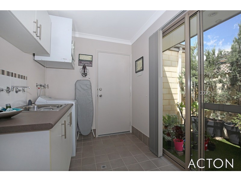 10 Dotterel Drive, Dudley Park WA 6210