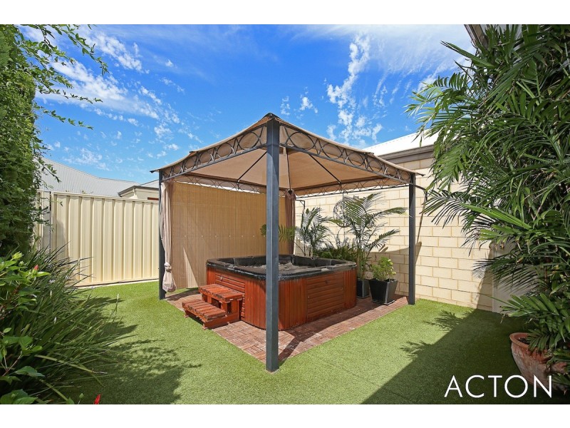 10 Dotterel Drive, Dudley Park WA 6210