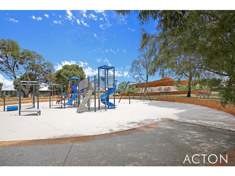 10 Dotterel Drive, Dudley Park WA 6210