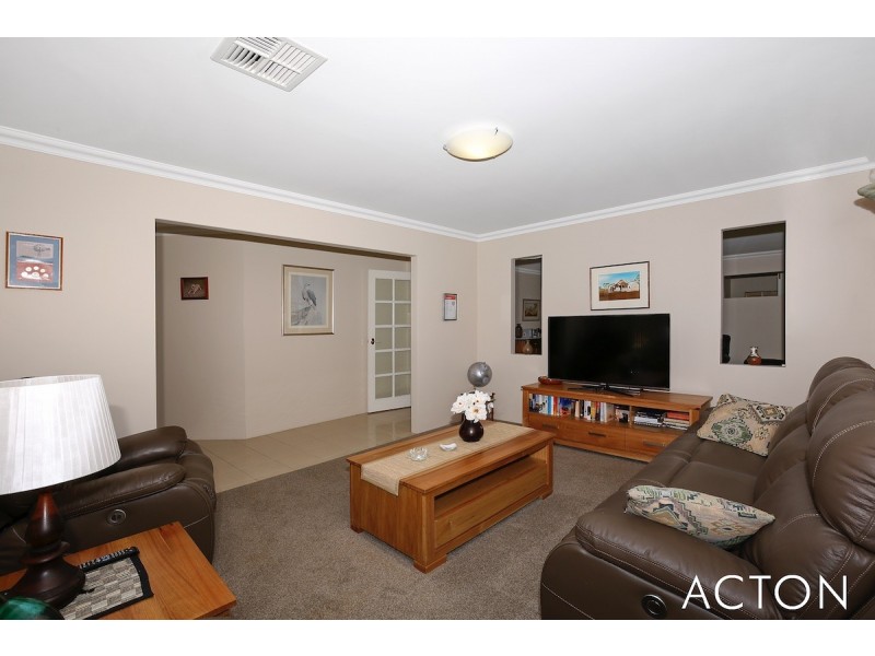 23 Cervantes Drive, Erskine WA 6210