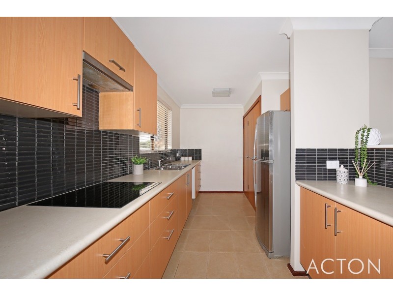 1/56 Halls Head Parade, Halls Head WA 6210