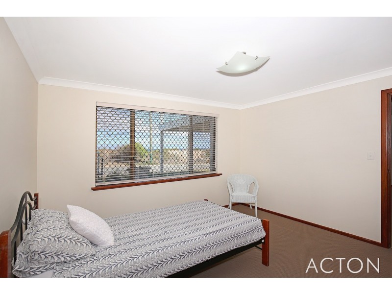 1/56 Halls Head Parade, Halls Head WA 6210